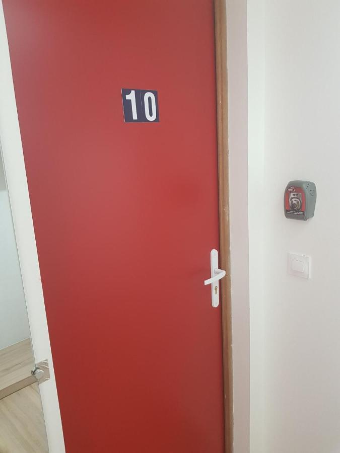 10 - Joli studio neuf avec vue sur jardin arboré, parking privatif gratuit Razac-sur-lʼIsle Exterior foto